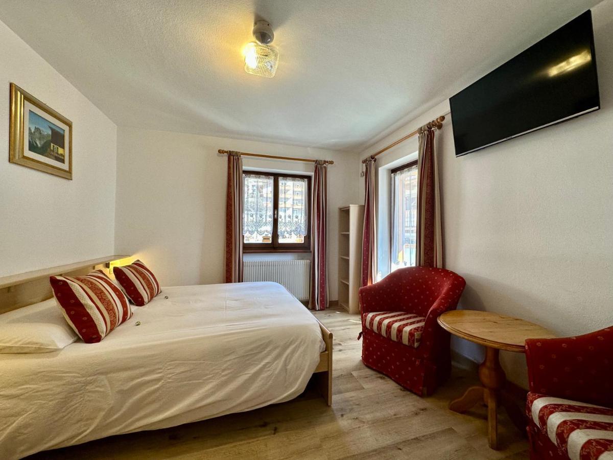 B&B Family Accommodation Canazei Bike Friendly Dış mekan fotoğraf