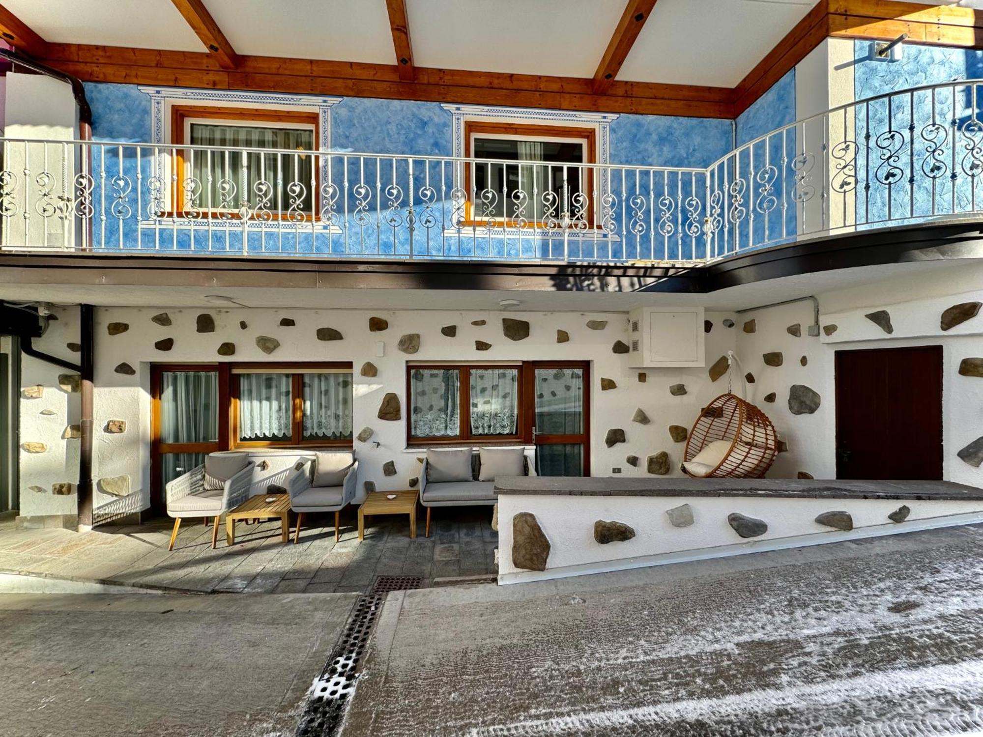 B&B Family Accommodation Canazei Bike Friendly Dış mekan fotoğraf